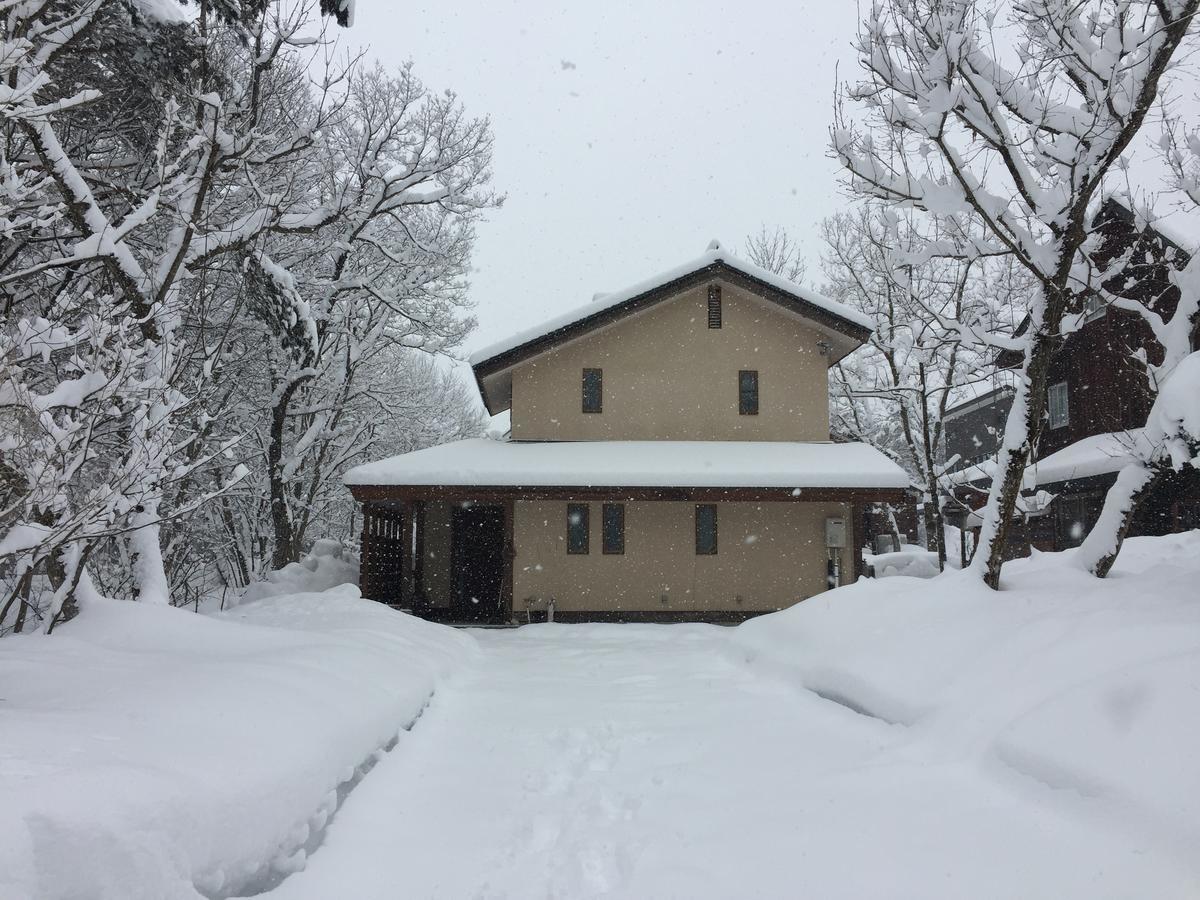 Shirokuma Lodge Hakuba Eksteriør bilde